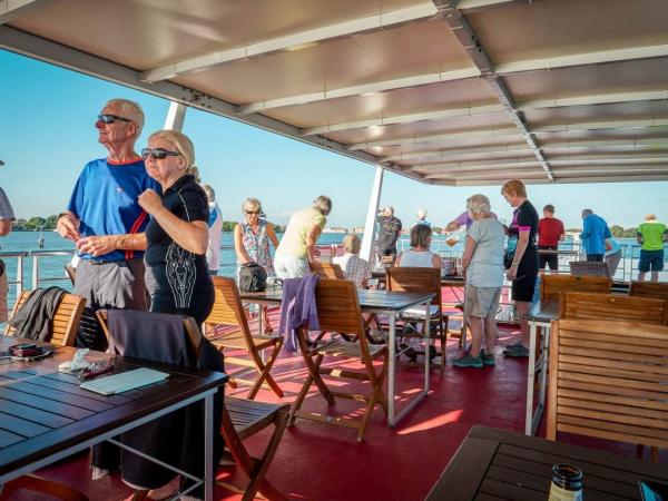 Sun deck AVE MARIA